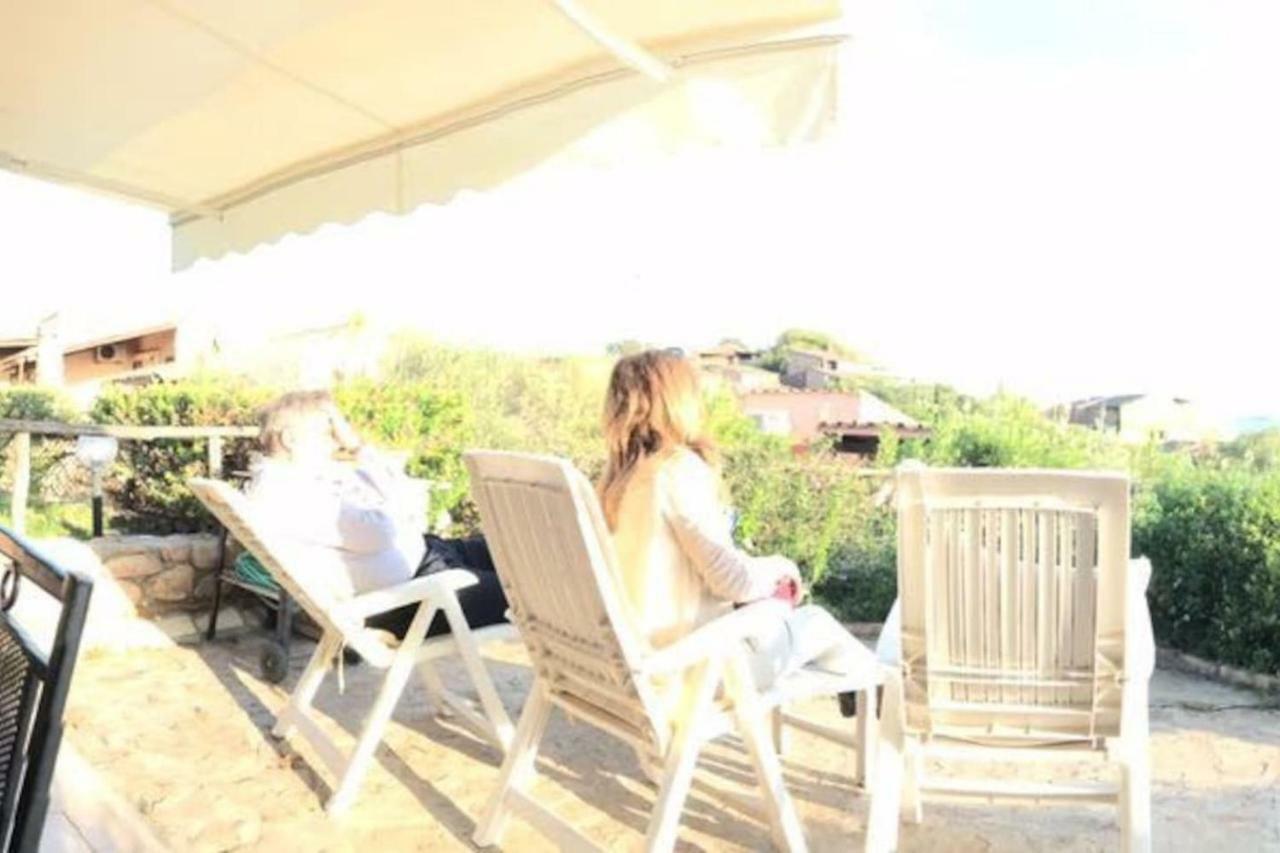 シミウス Casa Vacanza La Terrazza Panoramica A 200 Mt Dal Mareヴィラ エクステリア 写真