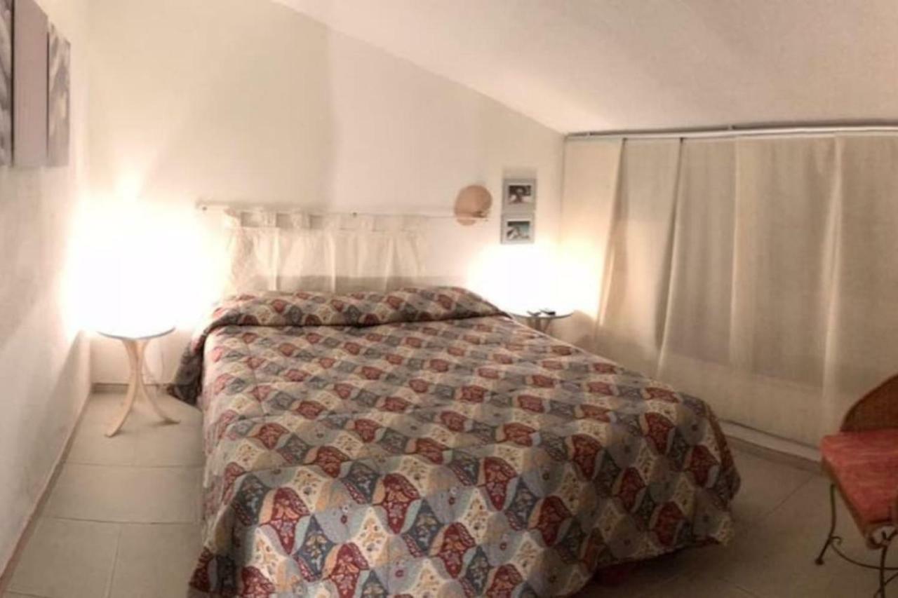 シミウス Casa Vacanza La Terrazza Panoramica A 200 Mt Dal Mareヴィラ エクステリア 写真