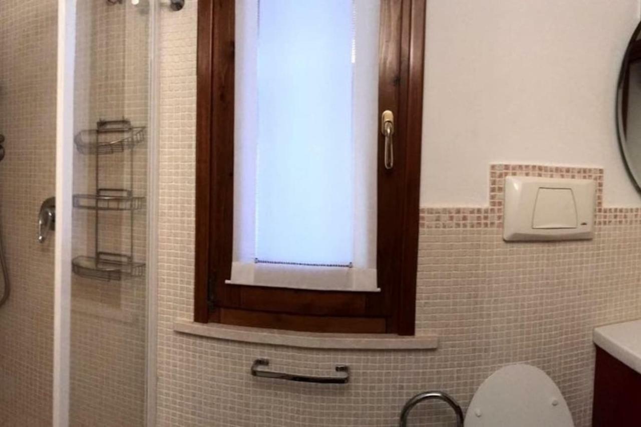 シミウス Casa Vacanza La Terrazza Panoramica A 200 Mt Dal Mareヴィラ エクステリア 写真