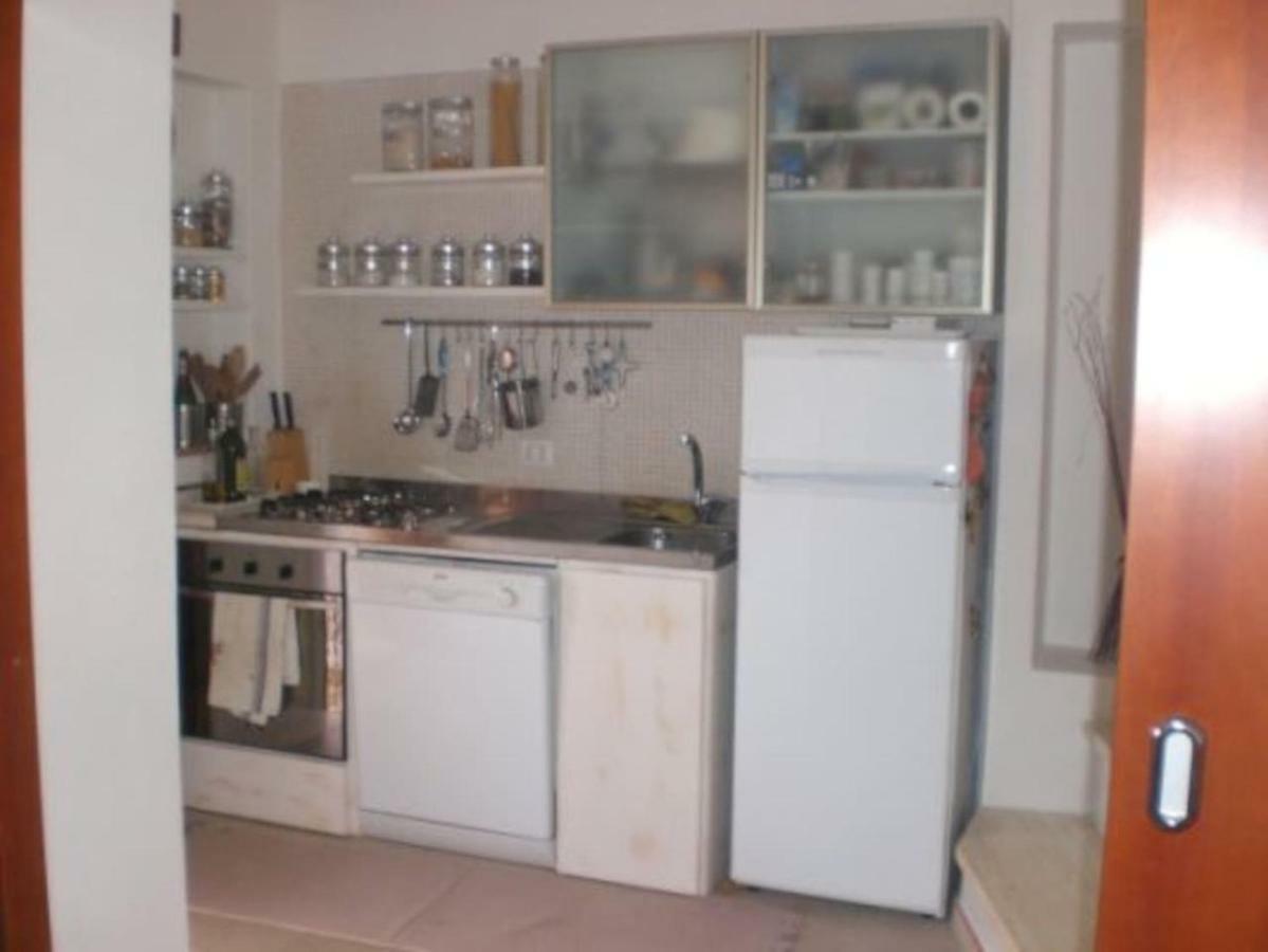 シミウス Casa Vacanza La Terrazza Panoramica A 200 Mt Dal Mareヴィラ エクステリア 写真